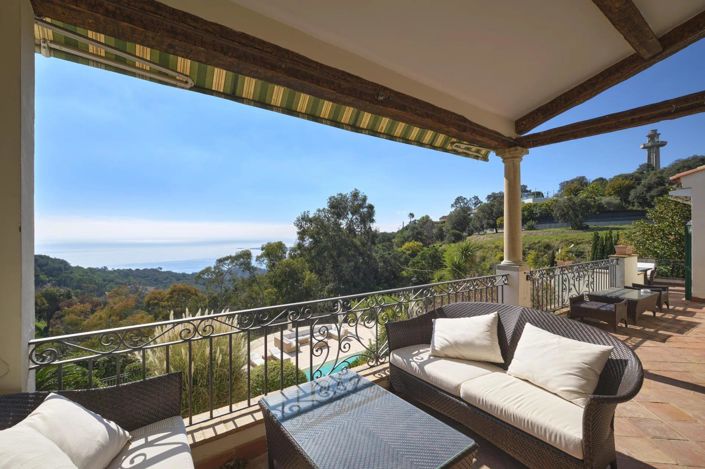 Image No.5-6 Bed House for sale