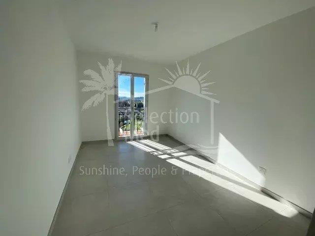 Image No.10-4 Bed House for sale