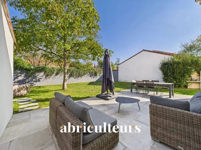 Image No.14-4 Bed House for sale