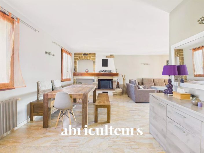 Image No.3-3 Bed House for sale