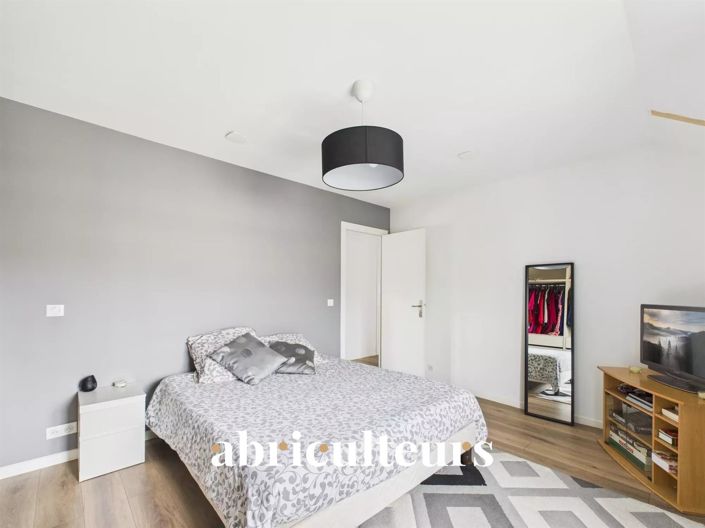 Image No.14-4 Bed House for sale