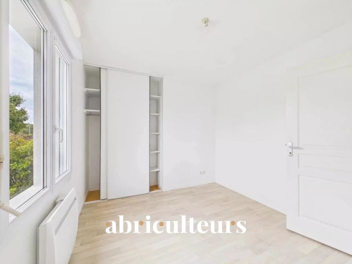 Image No.7-3 Bed House for sale