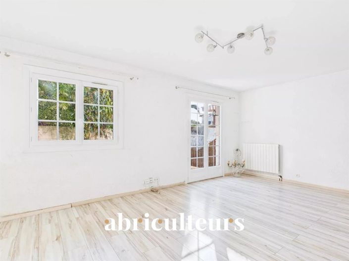 Image No.4-3 Bed House for sale