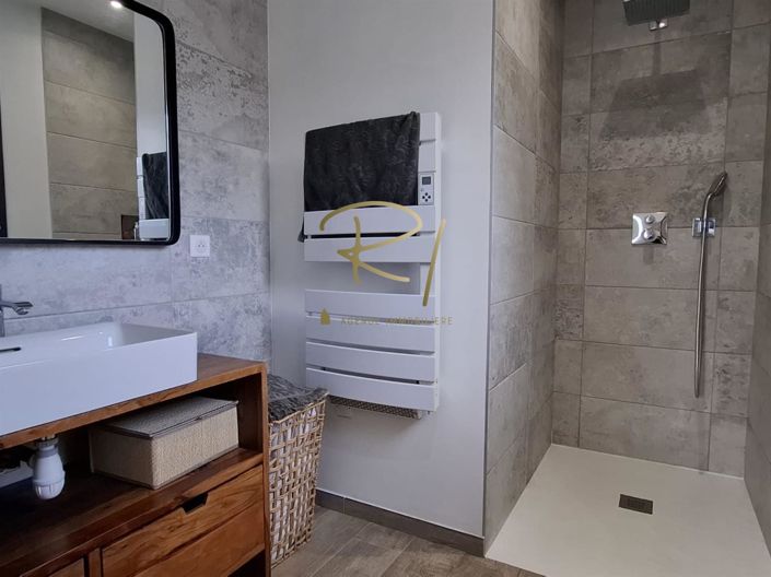 Image No.7-3 Bed House for sale