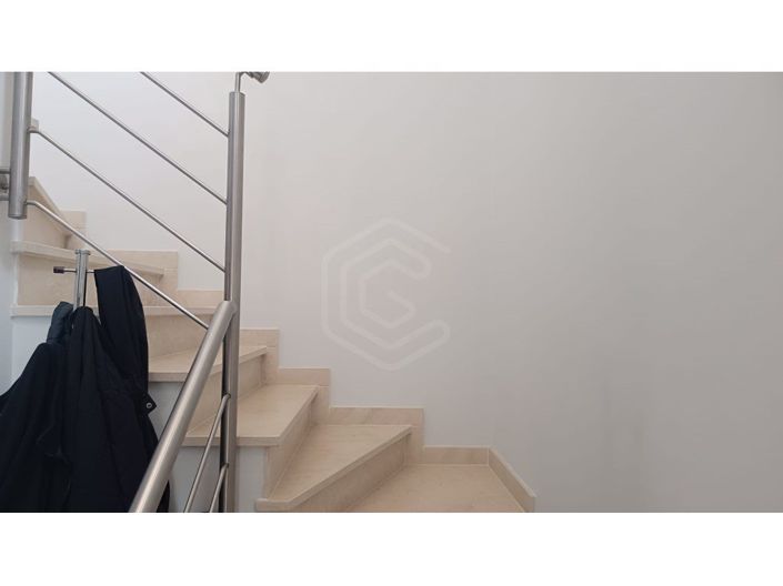 Image No.13-3 Bed House for sale