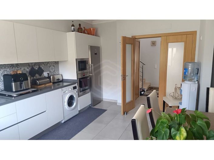 Image No.3-3 Bed House for sale