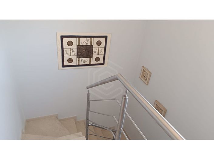 Image No.32-3 Bed House for sale