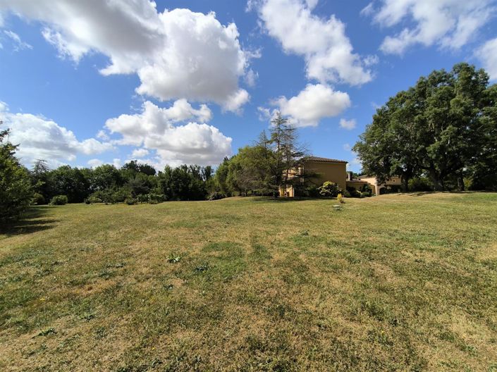 Image No.26-6 Bed House for sale