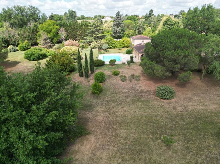 Image No.4-6 Bed House for sale