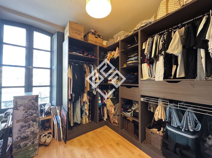 Image No.11-3 Bed Apartment for sale