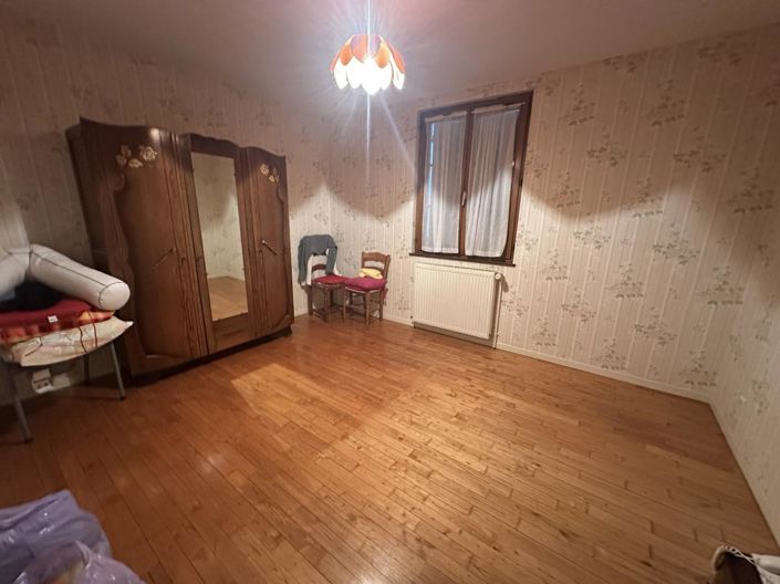 Image No.5-2 Bed House for sale