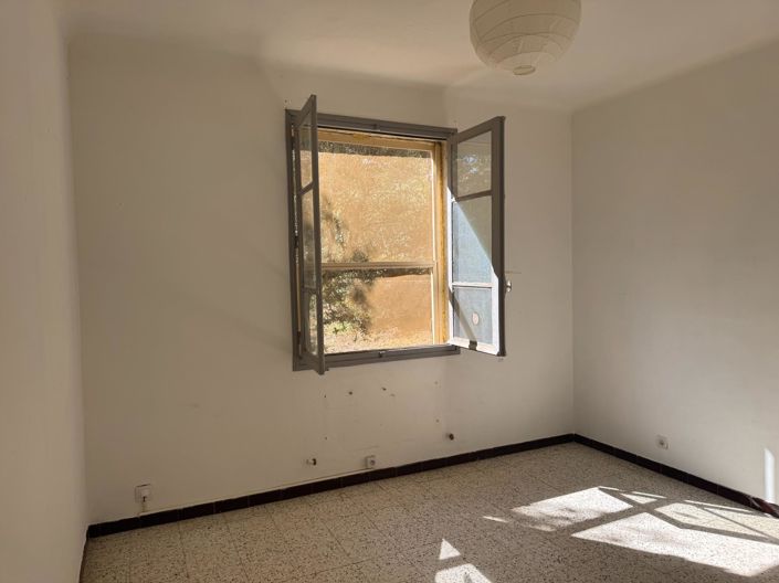 Image No.17-4 Bed House for sale