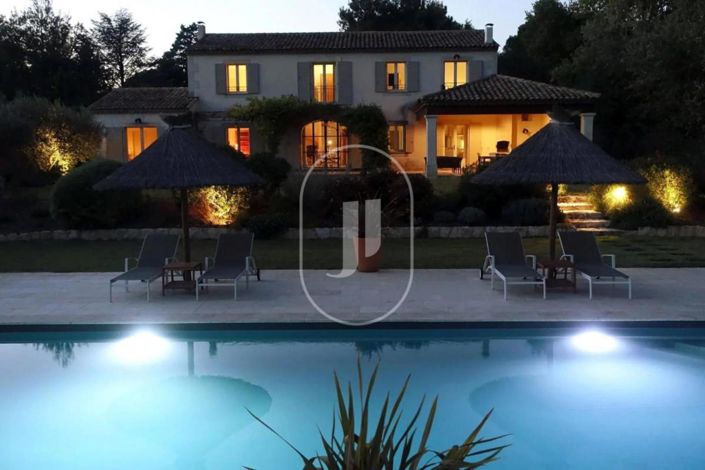 Image No.12-4 Bed House for sale