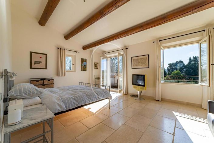 Image No.6-4 Bed House for sale