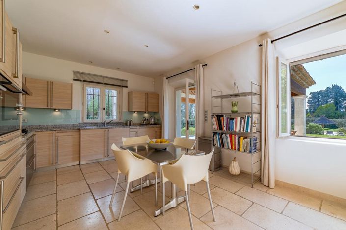 Image No.6-4 Bed House for sale