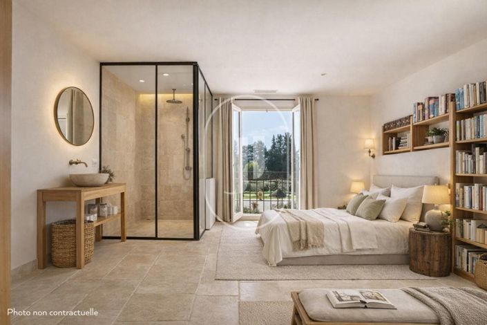 Image No.8-4 Bed House for sale