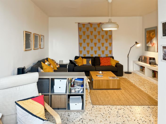 Image No.6-2 Bed House for sale
