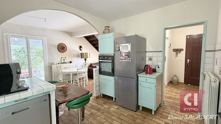 Image No.10-4 Bed House for sale