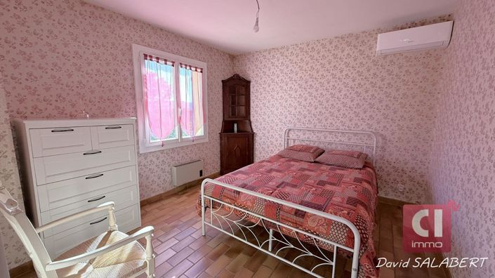 Image No.16-4 Bed House for sale