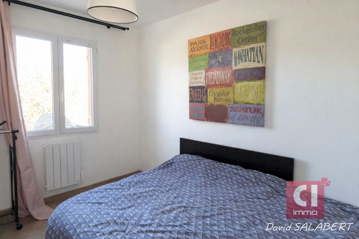 Image No.7-5 Bed House for sale