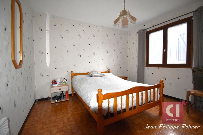 Image No.6-3 Bed House for sale