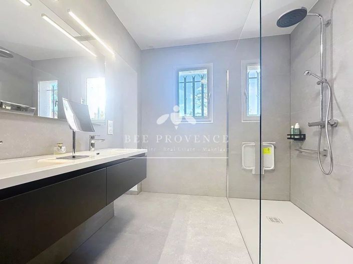 Image No.16-3 Bed House for sale