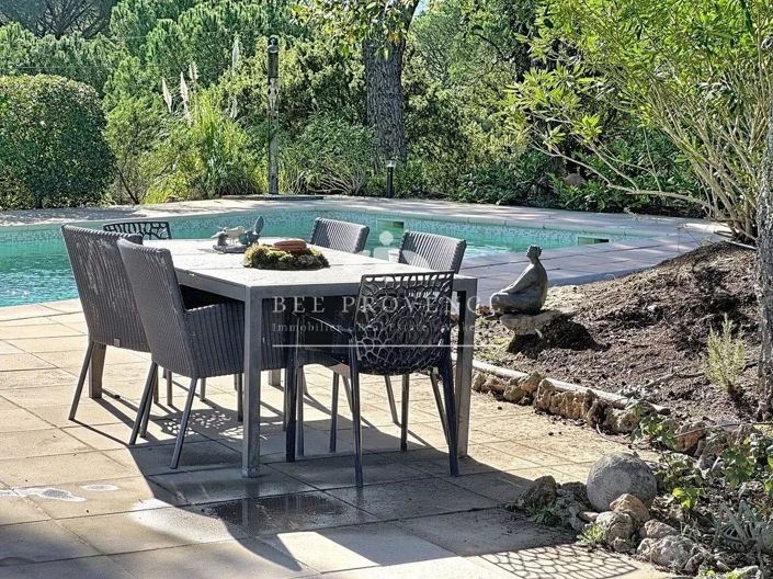 Image No.3-3 Bed House for sale