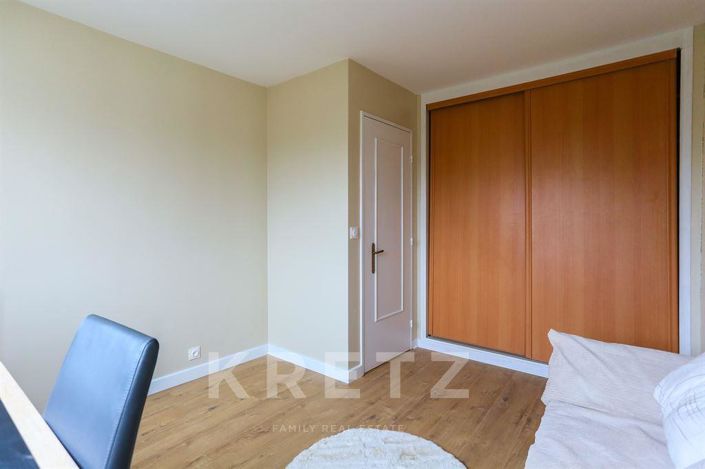 Image No.12-3 Bed Apartment for sale