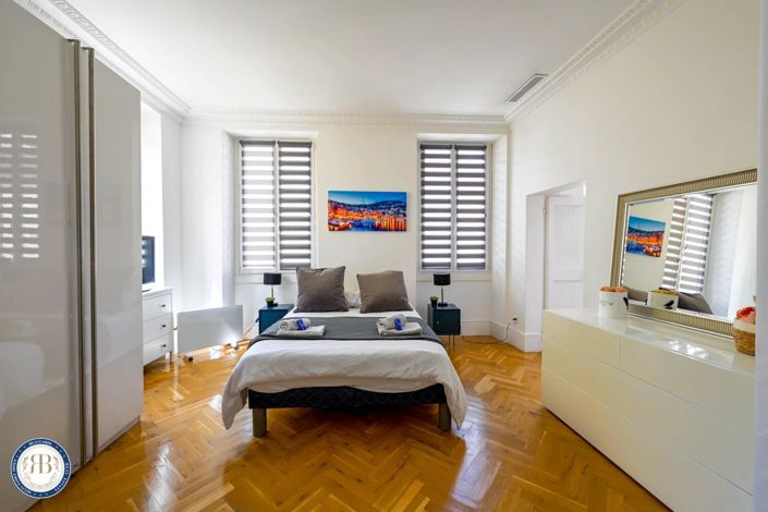 Image No.10-2 Bed Apartment for sale