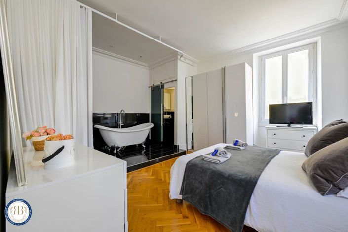 Image No.9-2 Bed Apartment for sale