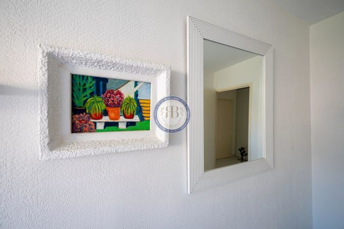 Image No.17-2 Bed Apartment for sale