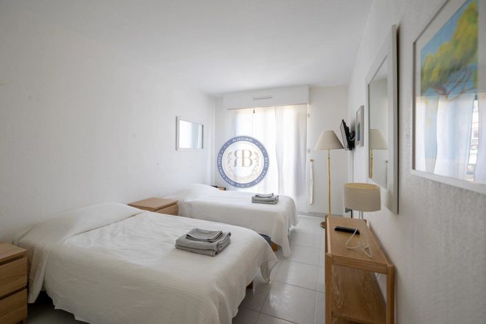 Image No.18-2 Bed Apartment for sale