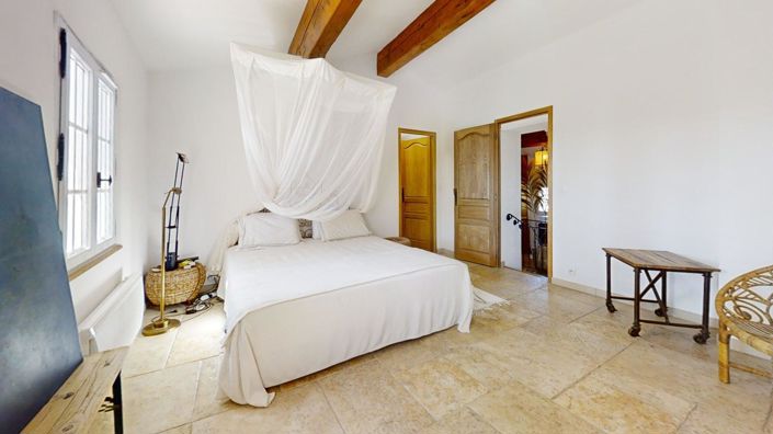 Image No.12-3 Bed House for sale