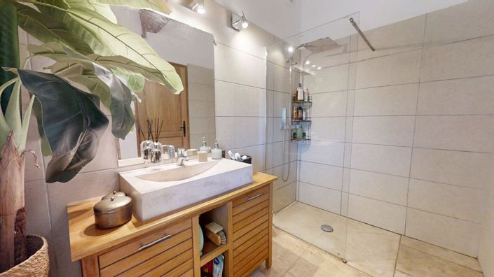 Image No.13-3 Bed House for sale