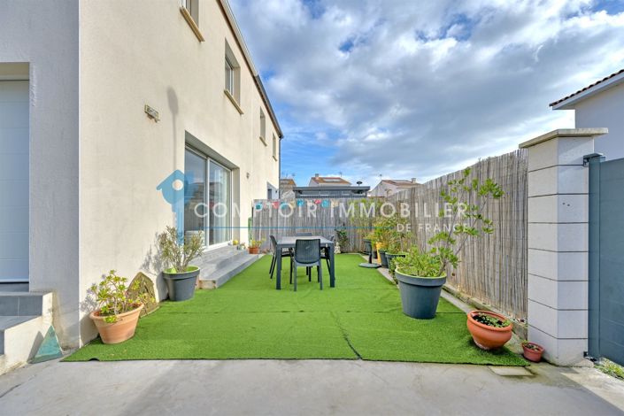 Image No.2-3 Bed House for sale