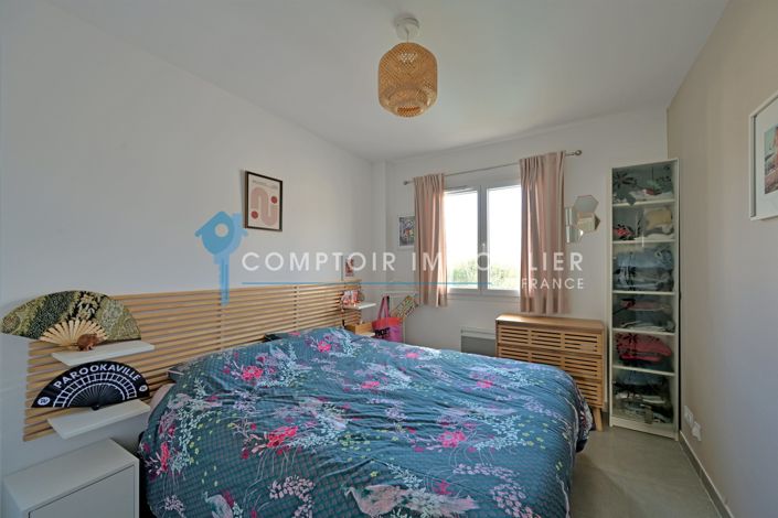 Image No.8-3 Bed House for sale