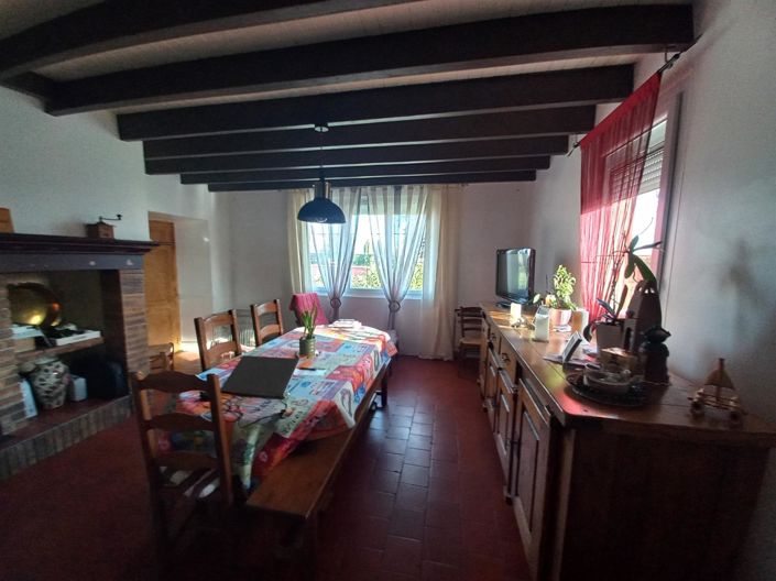 Image No.8-2 Bed House for sale