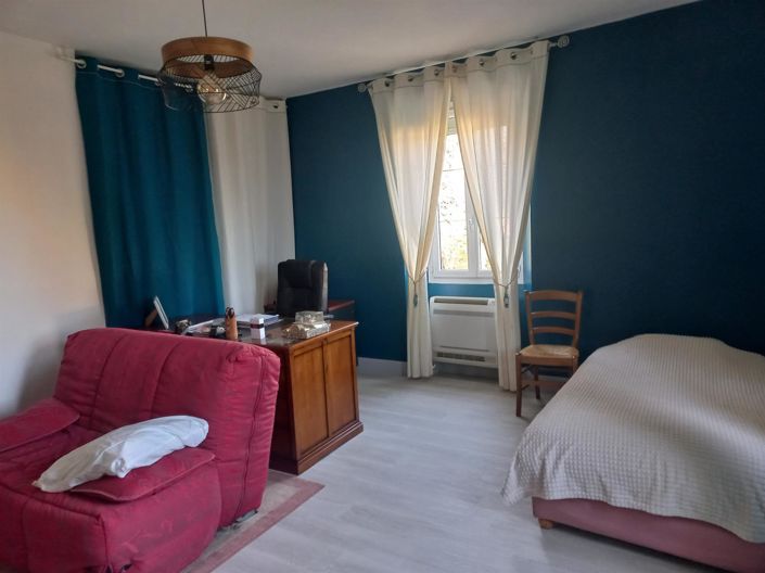 Image No.9-2 Bed House for sale