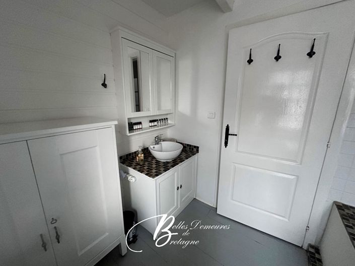 Image No.9-4 Bed House for sale