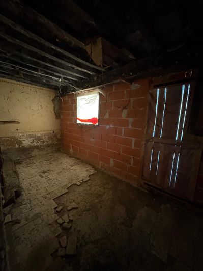 Image No.4-2 Bed House for sale