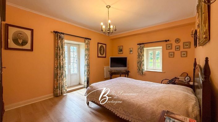 Image No.16-4 Bed House for sale