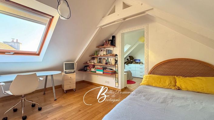 Image No.15-6 Bed House for sale