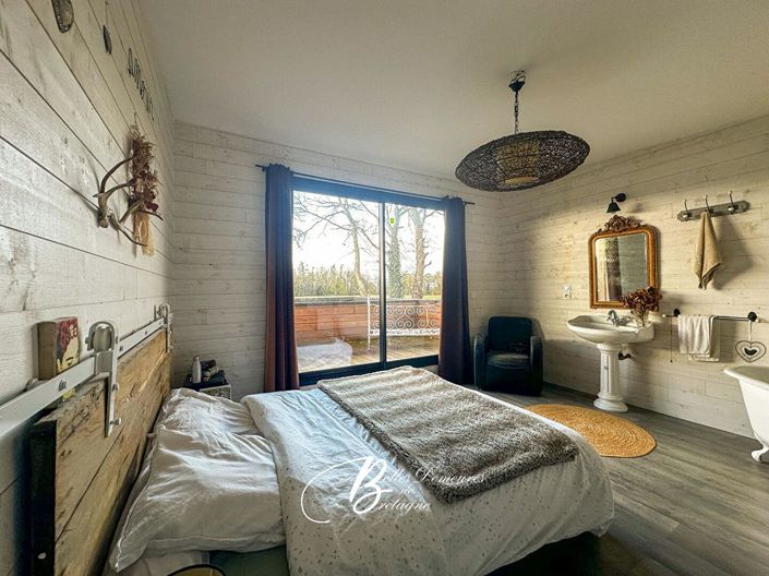 Image No.19-5 Bed House for sale