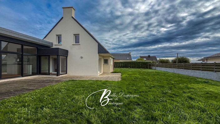 Image No.3-4 Bed House for sale