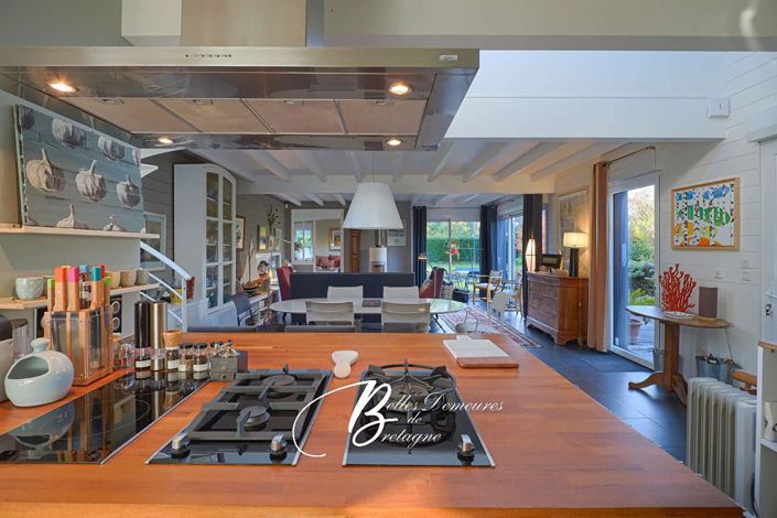 Image No.8-4 Bed House for sale