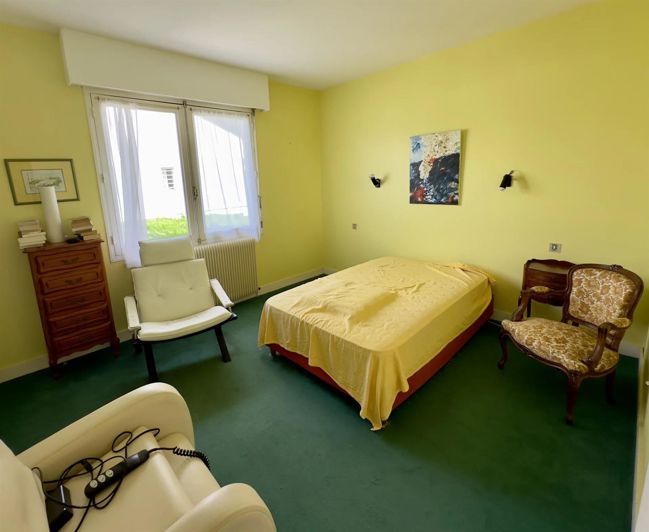 Image No.16-House for sale