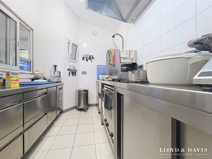 Image No.9-House for sale