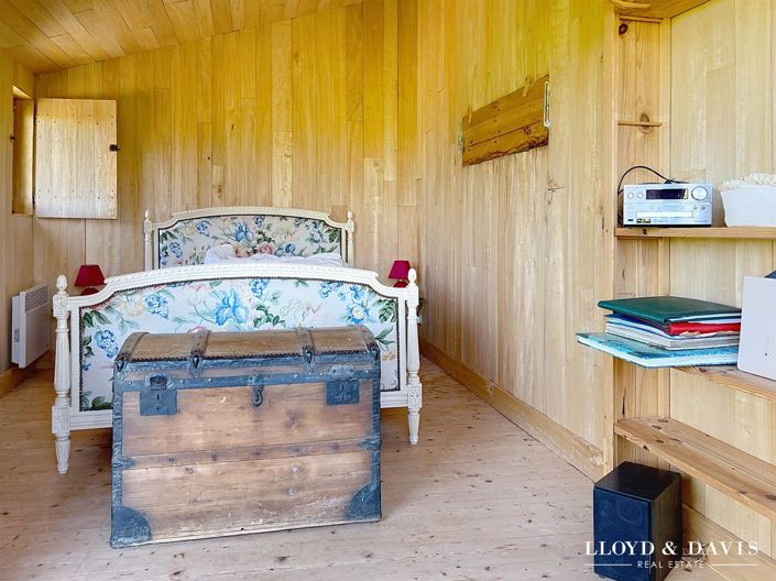 Image No.19-3 Bed House for sale