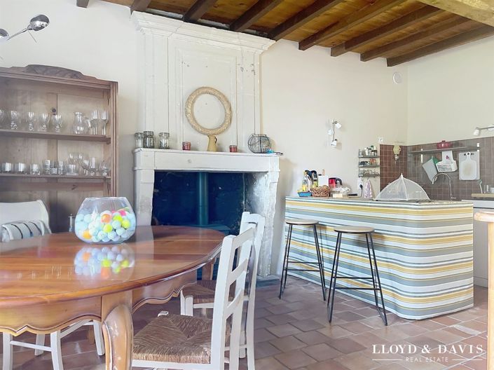 Image No.7-3 Bed House for sale