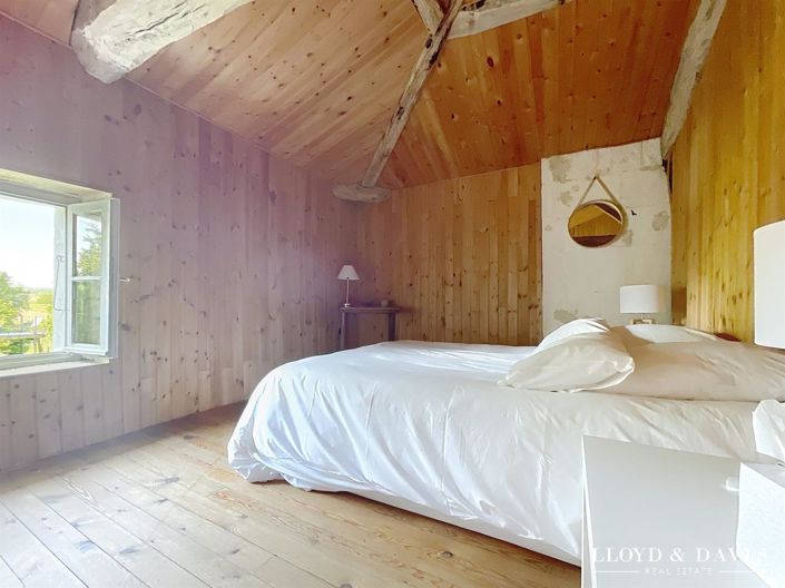 Image No.9-3 Bed House for sale